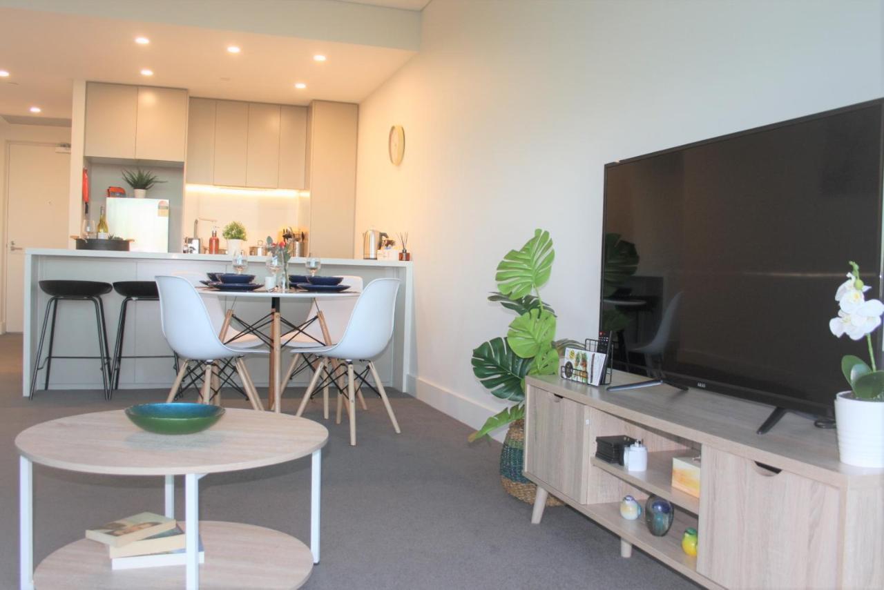 Stunning Views Sydney Olympic Park Apartment ภายนอก รูปภาพ
