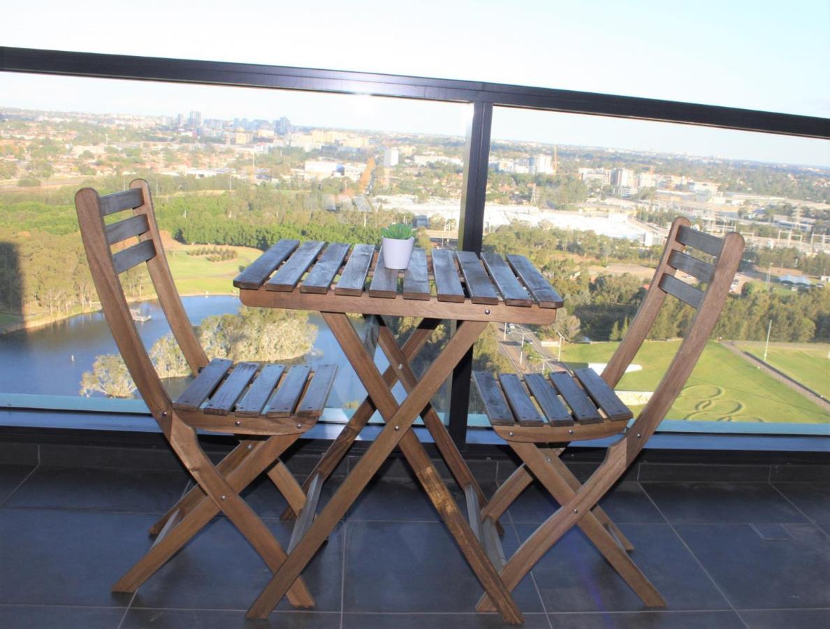 Stunning Views Sydney Olympic Park Apartment ภายนอก รูปภาพ